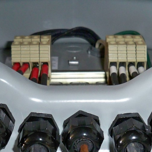 SOLADECK DC Pass Thru Terminal Kit for up to 5 strings