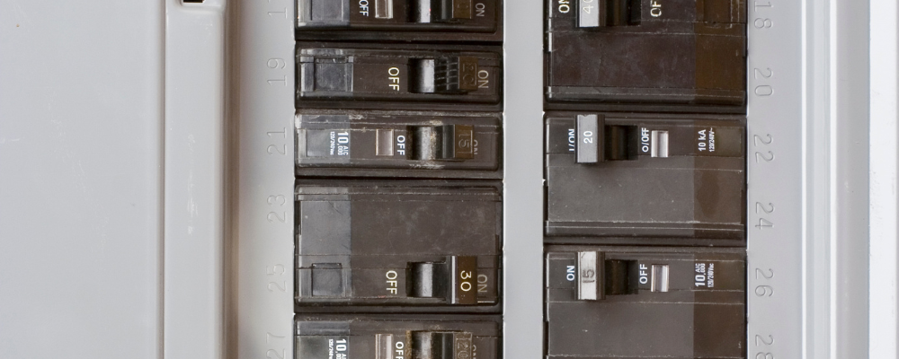 What is busbar ampacity and how do I find my main panel’s busbar ampacity?